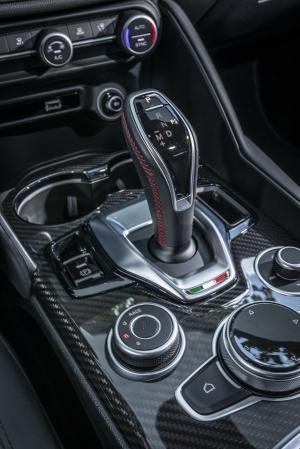 Alfa Romeo Giulia Quadrifoglio 2020 года  (WW)